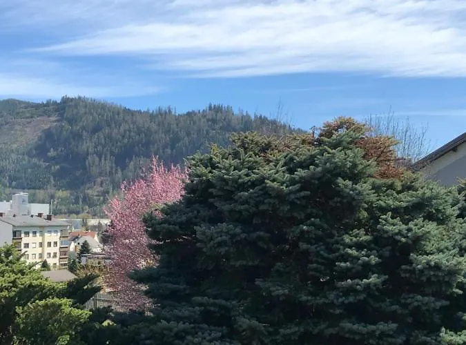 بيت ضيافة Fruehstueckspension Eichberger Pols