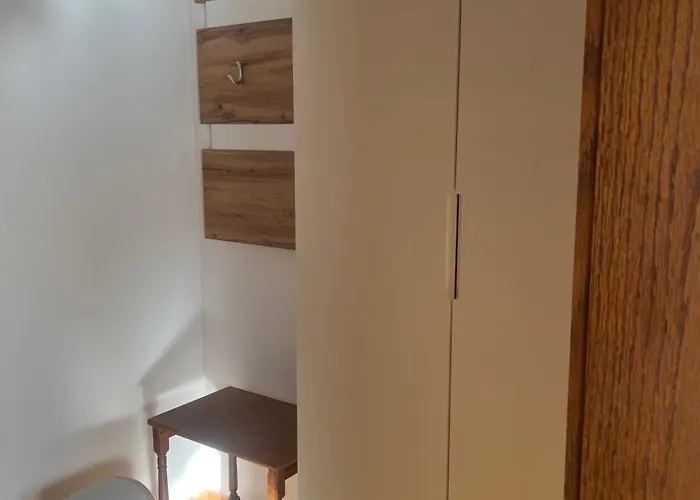 بيت ضيافة Fruehstueckspension Eichberger Pols