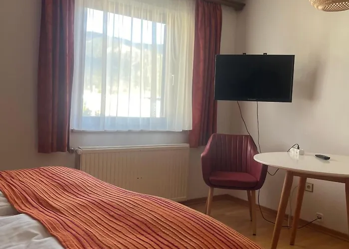 Fruehstueckspension Eichberger Penzion 3*